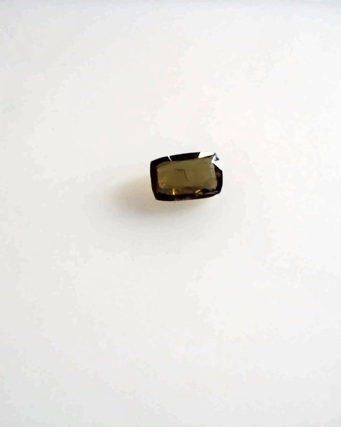 Diopside noisette de 2,50 ct, facettée, Mogok, vendu en 2016